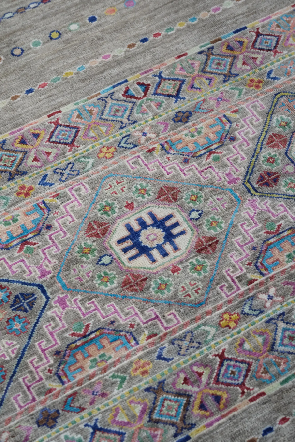 Afgan Halı   %100 Saf Yün   1.91× 1.50 =2.86m2  35x40ilmek