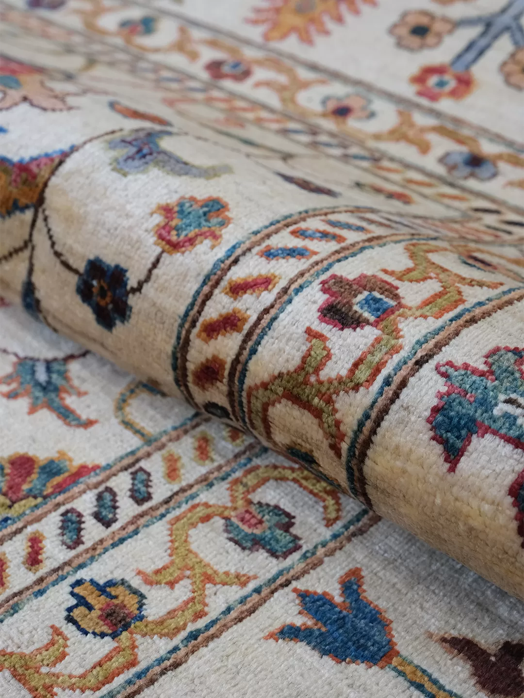 Afgan Halı   %100 Saf Yün   2.86× 2.16 =6.17m2  35x40 ilmek