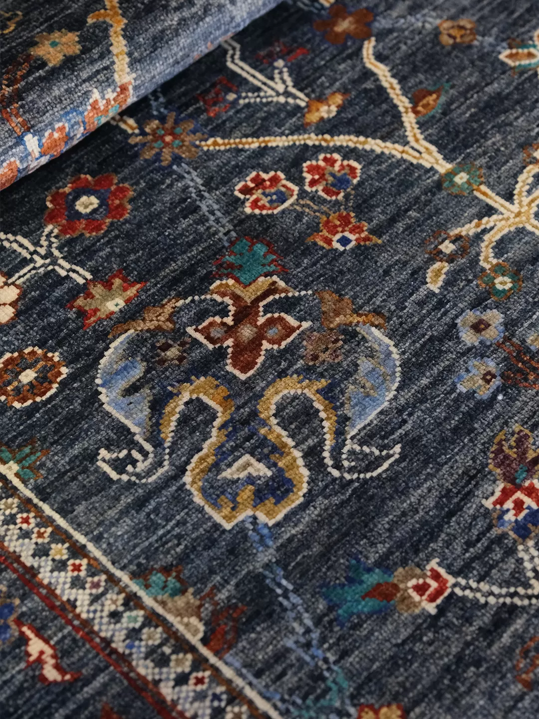 Afgan Halı   %100 Saf Yün   2.89× 2.01 =5.74m2  35x40ilmek