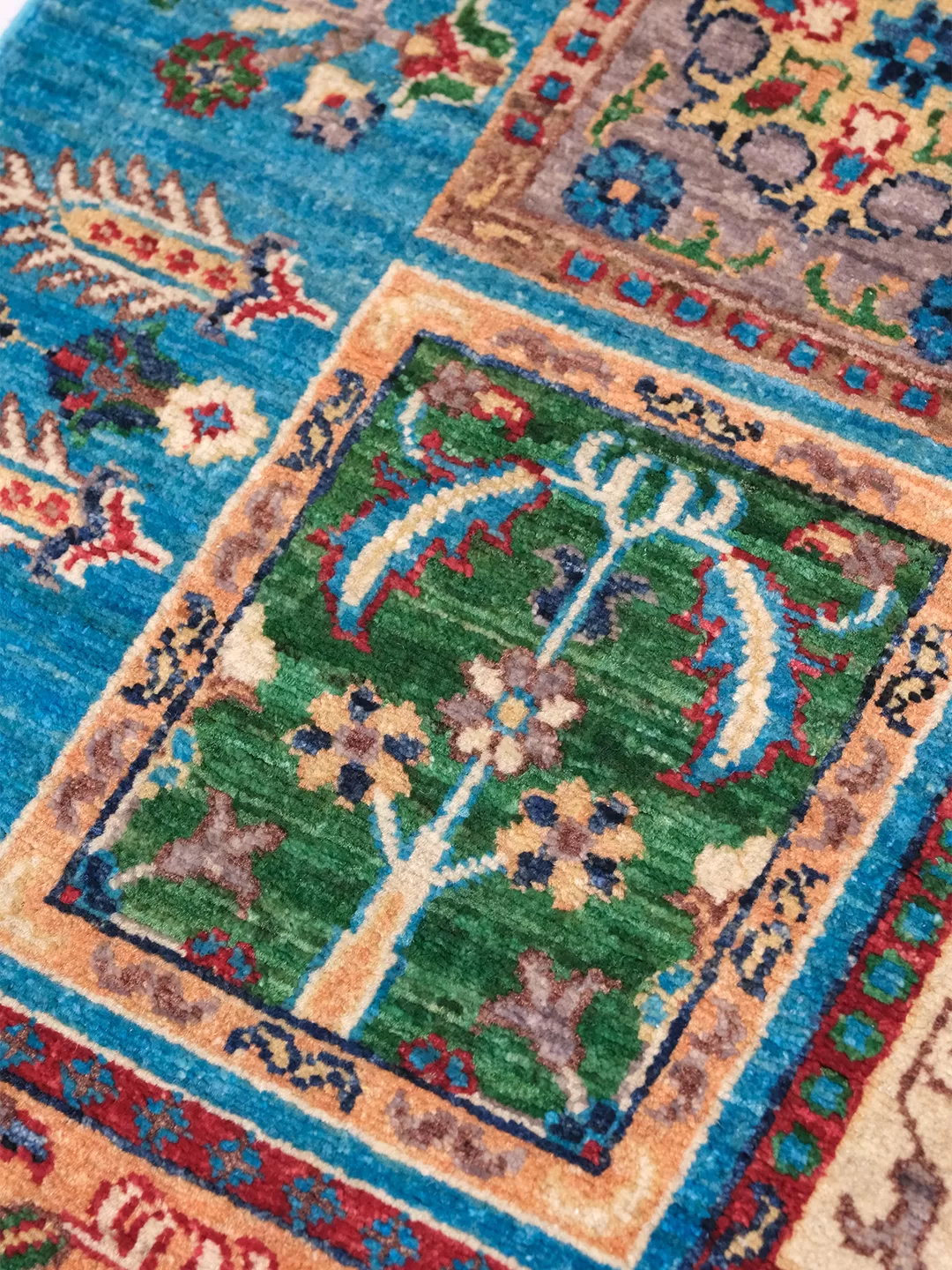 Afgan El Dokuma Yolluk   %100 Saf Yün   1.75× 1.18 =2.07 m2