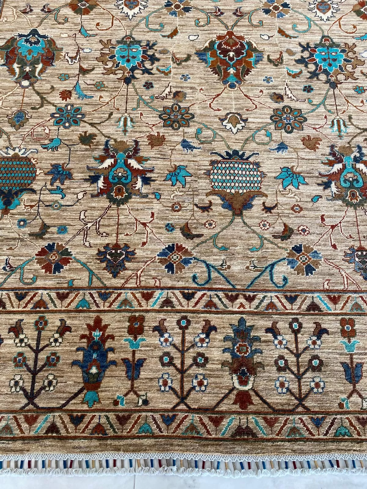 Afgan El Dokuma Sultani Halı       2.93x2.45=7.18m2       %100 Saf Yün   35x40 ilmek