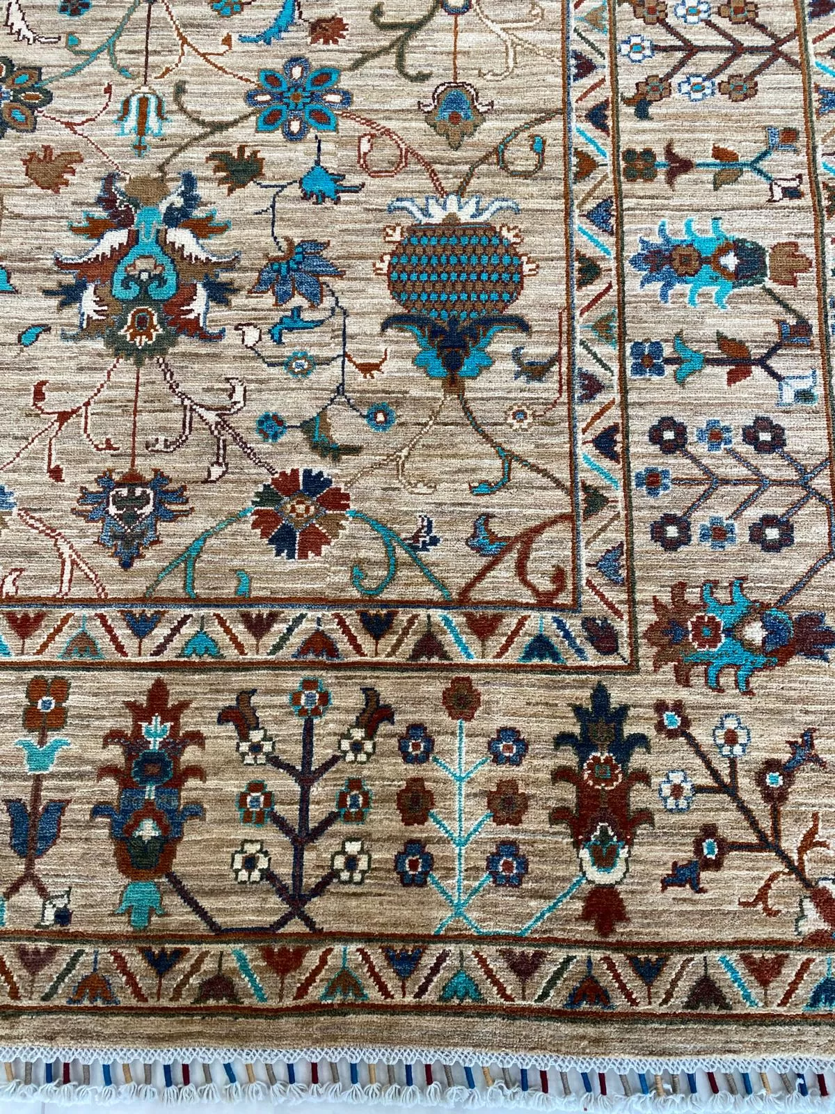 Afgan El Dokuma Sultani Halı       2.93x2.45=7.18m2       %100 Saf Yün   35x40 ilmek