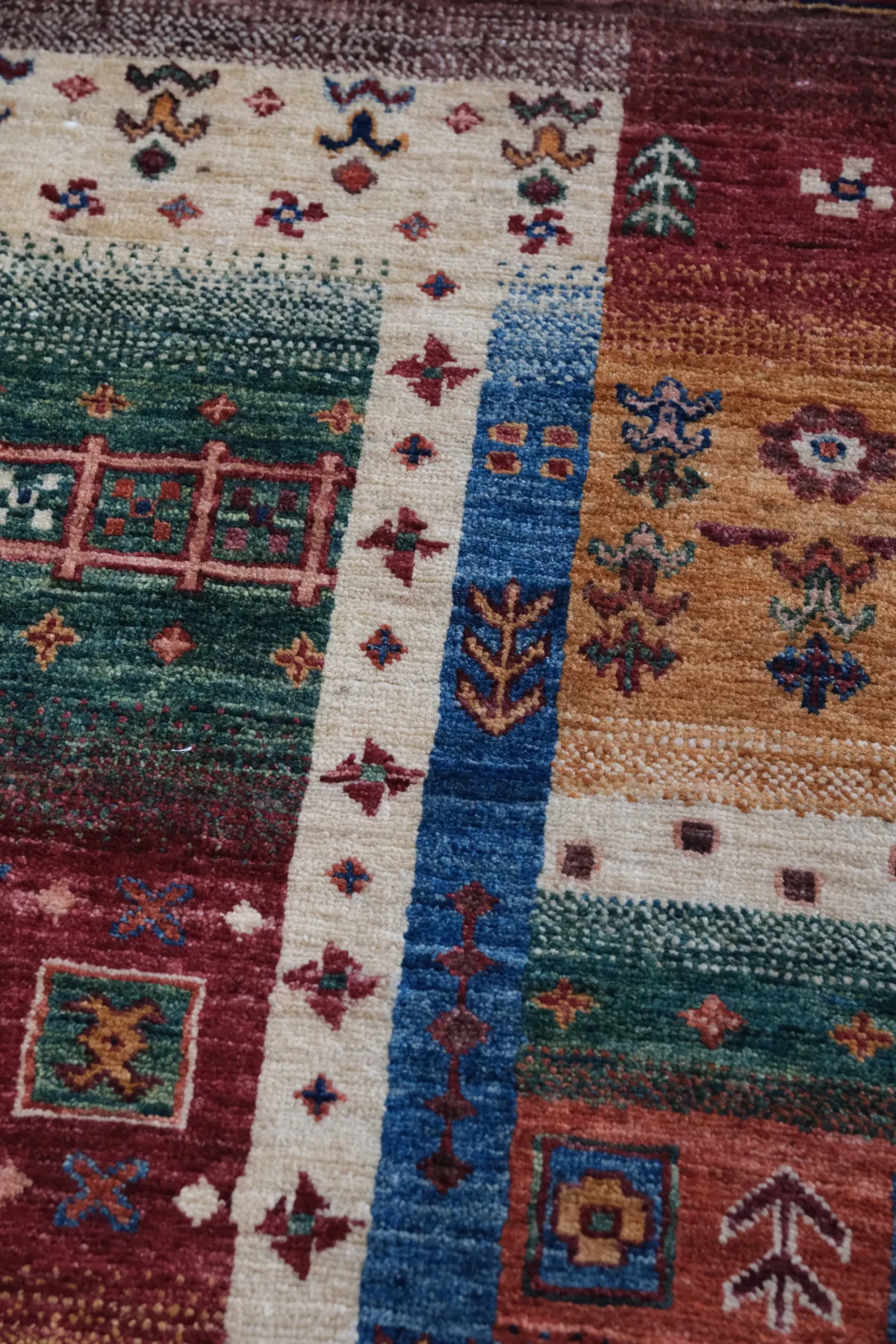 Afgan Halı  %100 Saf Yün  2.00x.1.49= 2.98m2  35x40 ilmek