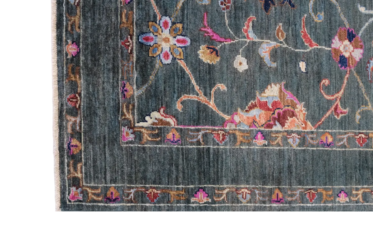 Afgan Halı  %100 Saf Yün  1.80x.1.22= 2.21m2  35x40 ilmek